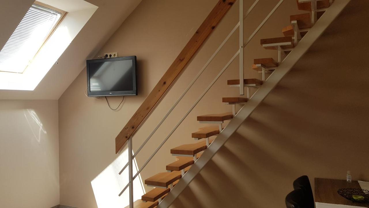 Vegvar Delux Apartman Gyula Exteriér fotografie